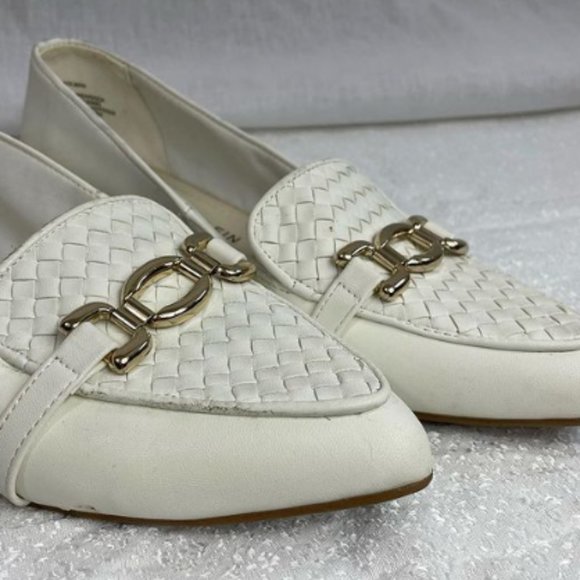 Anne Klein White Flats - Picture 3 of 4